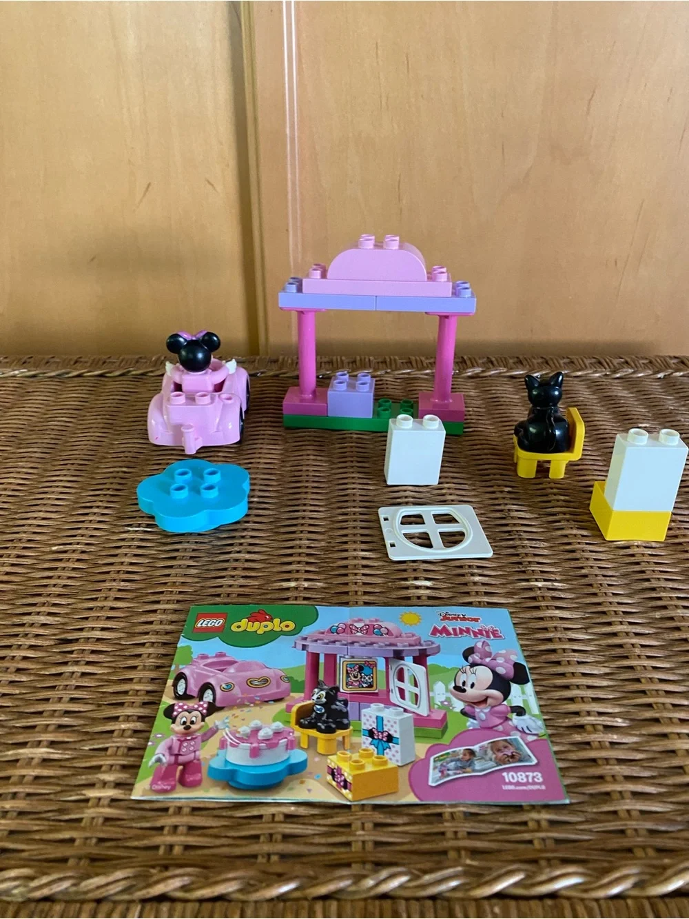 LEGO Duplo 10873 Minnie’s Birthday Party Pink Car Figaro Cat Incomplete